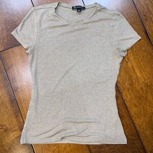 Women's Ribbed V-Neck Top size medium